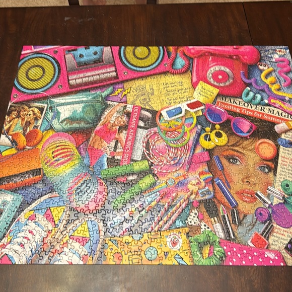 White mountain 80's Girl 1000 Piece Jigsaw Puzzle. Complete - Picture 3 of 6